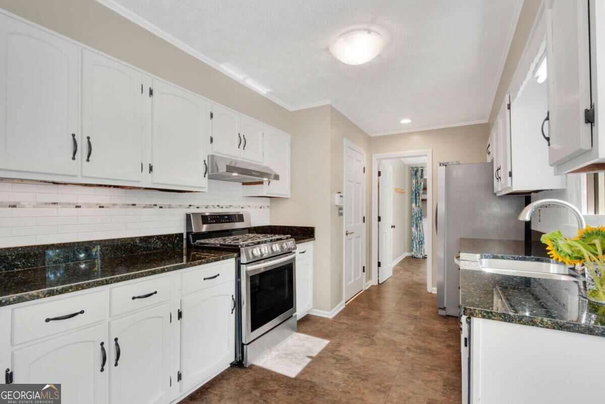 1870 Beckett Drive Property Photo 17