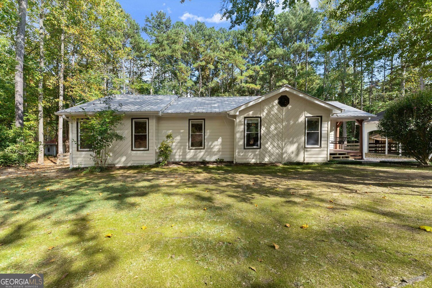 1240 Kelly Bridge Road Property Photo 3
