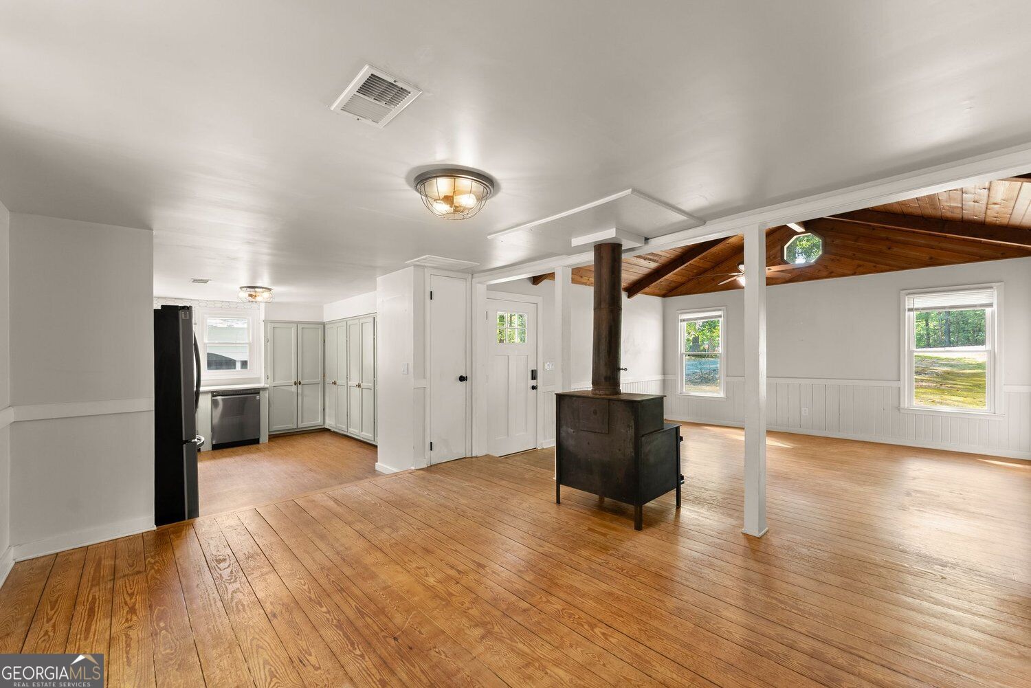 1240 Kelly Bridge Road Property Photo 14