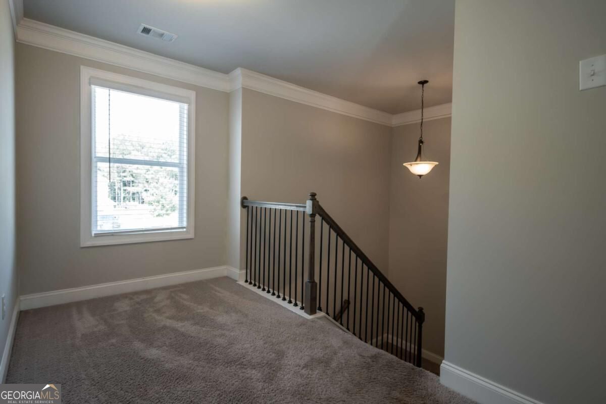 275 Woodbury Lane Property Photo 34