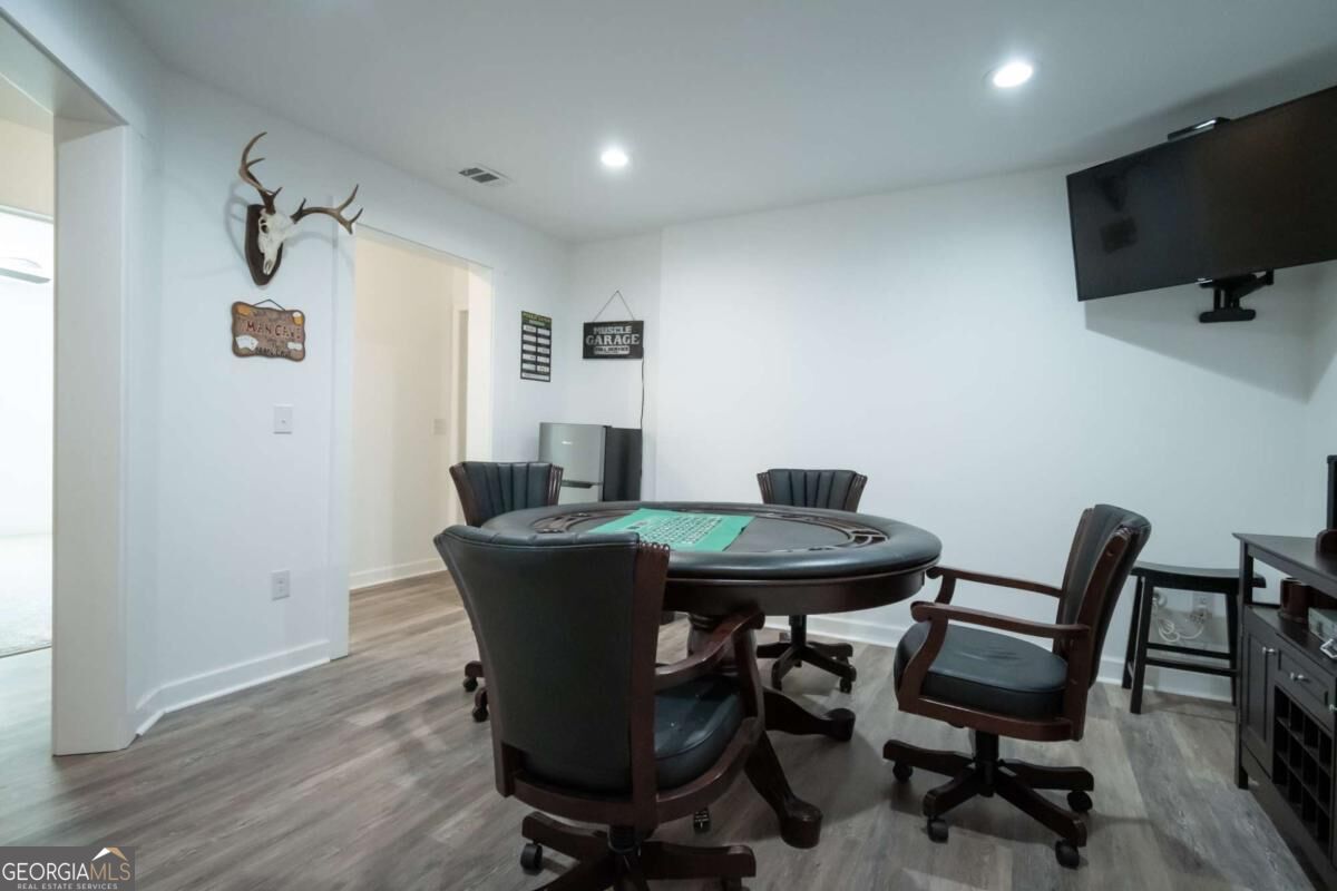 275 Woodbury Lane Property Photo 42
