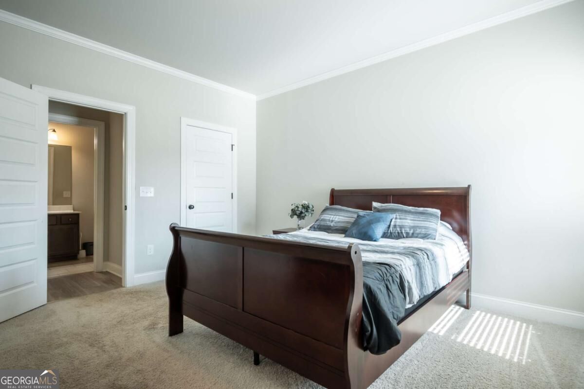 275 Woodbury Lane Property Photo 45