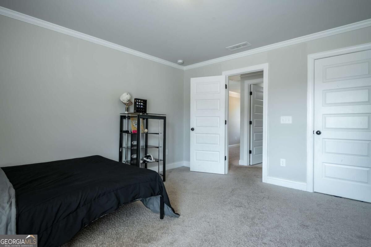 275 Woodbury Lane Property Photo 60