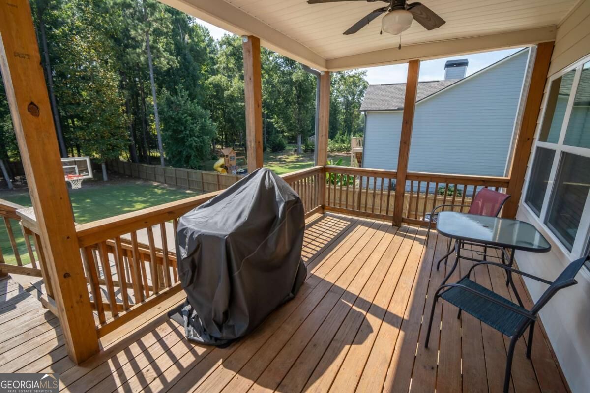 275 Woodbury Lane Property Photo 65