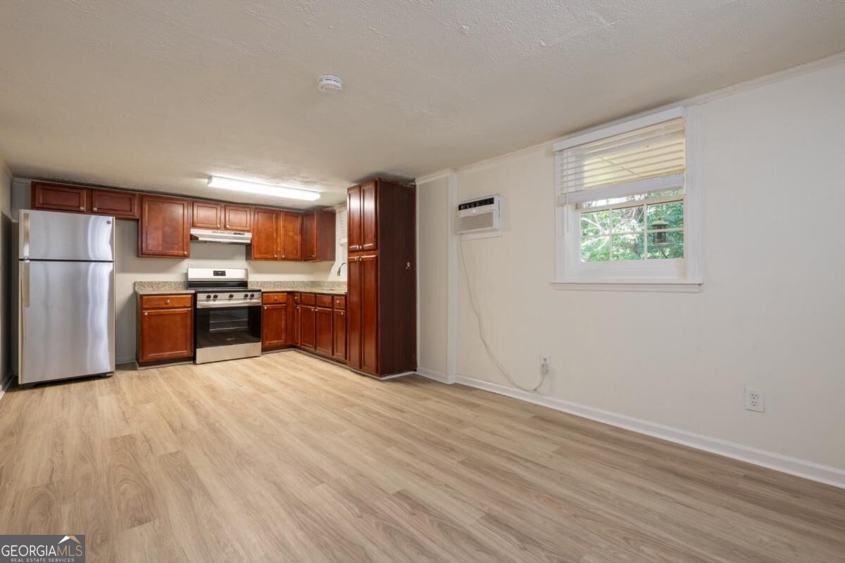 3454 Rockbridge Road # C Property Photo 1