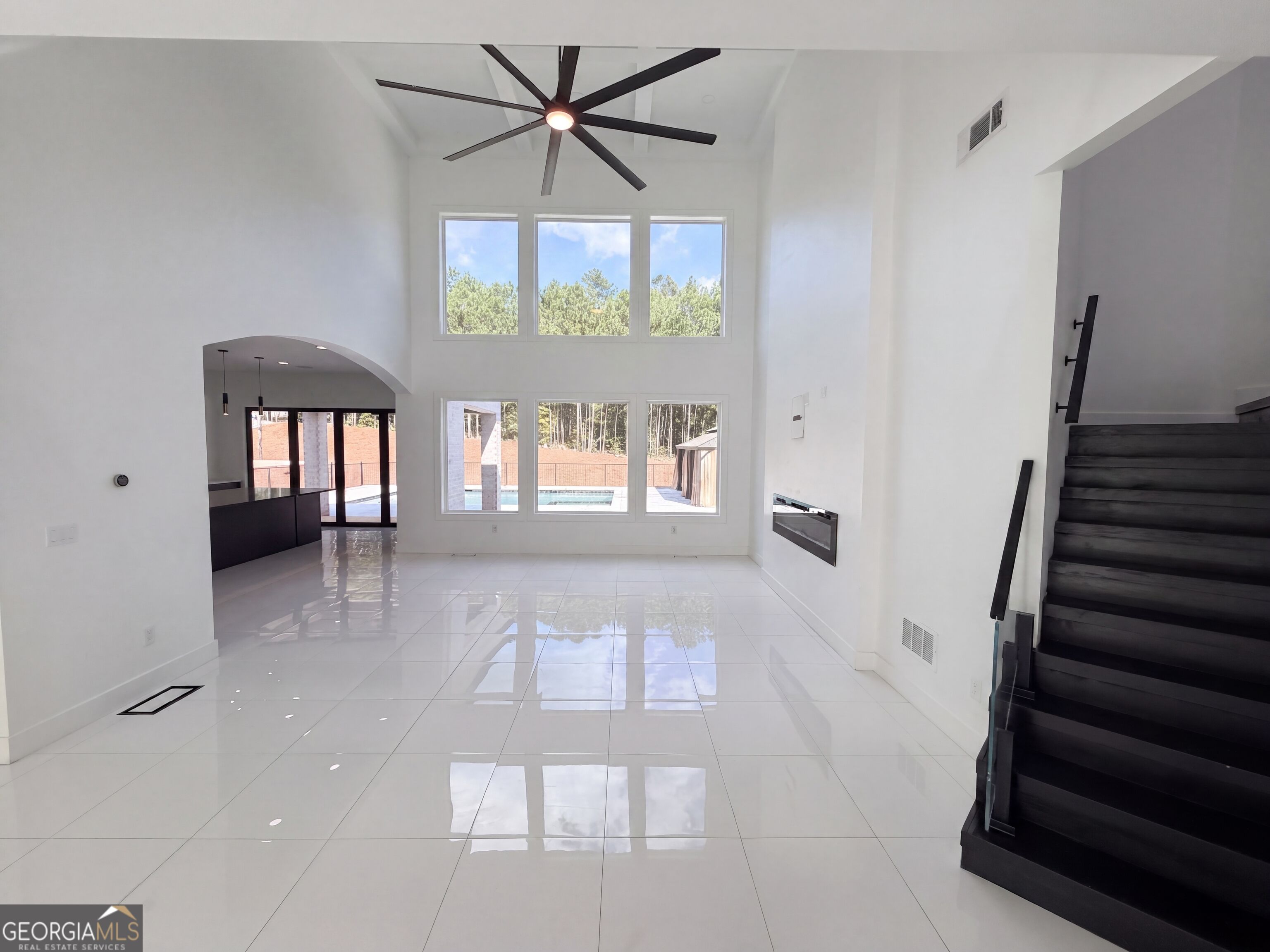 214 Coastline Road Property Photo 8