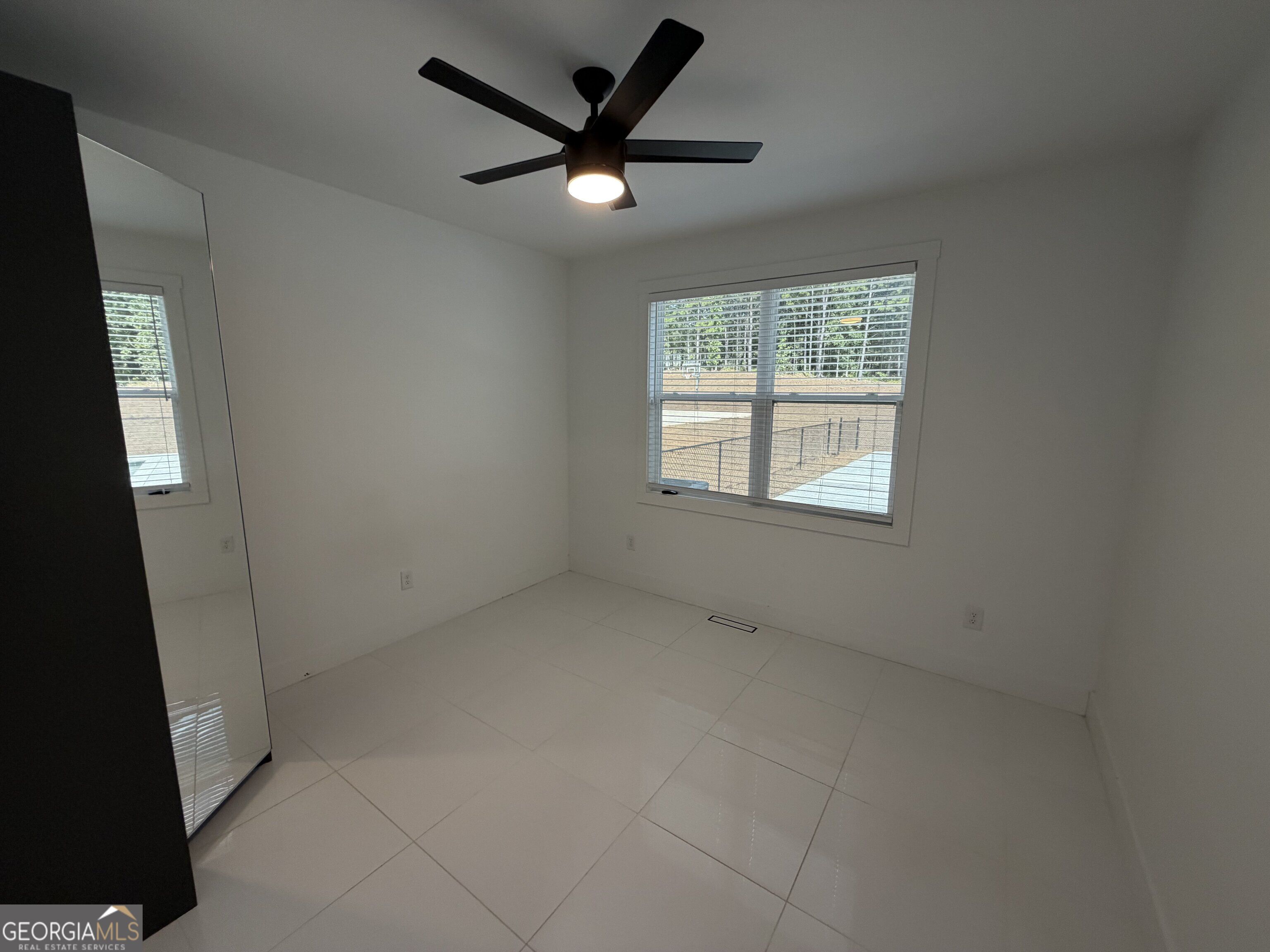 214 Coastline Road Property Photo 10