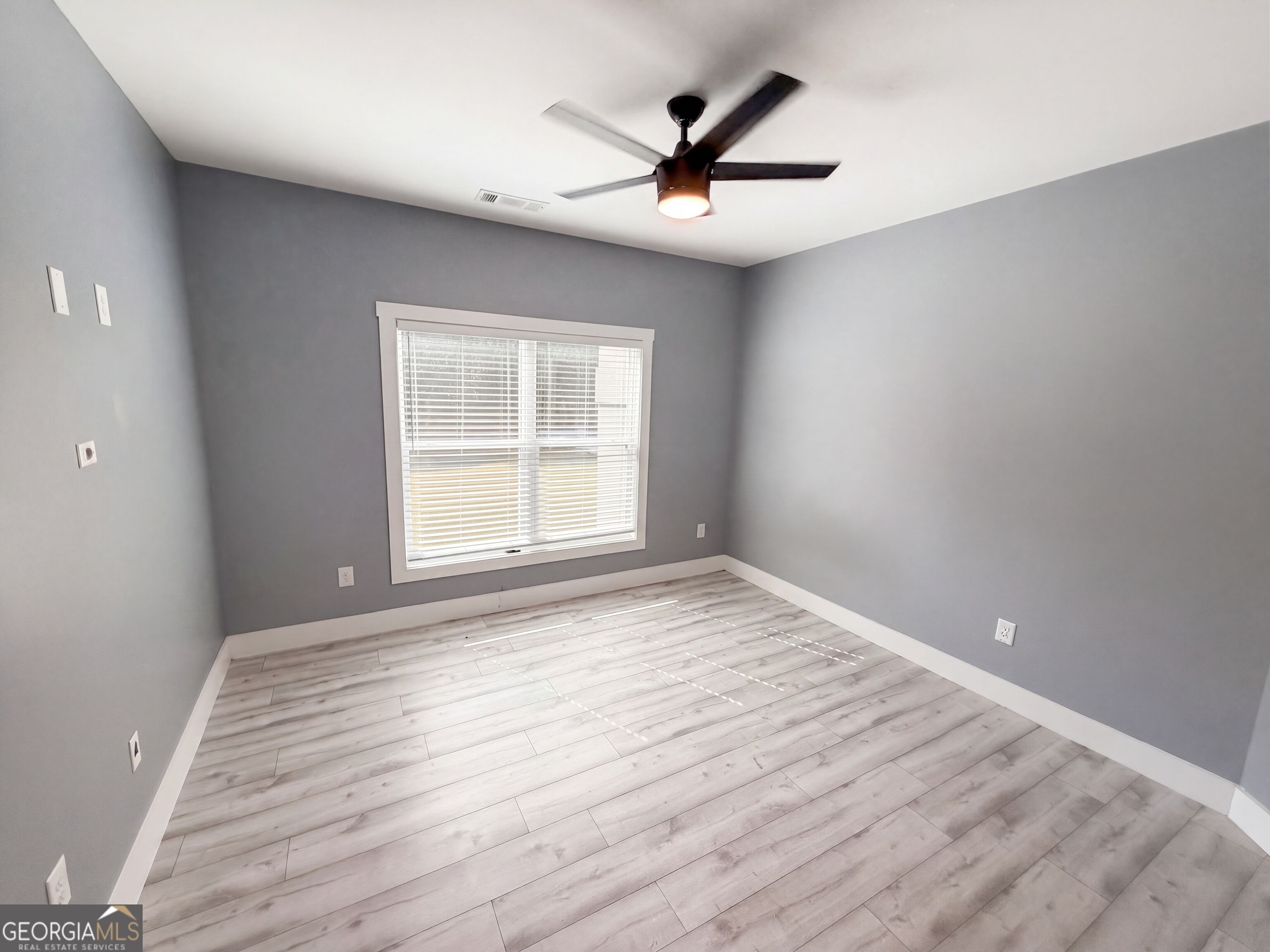 214 Coastline Road Property Photo 12