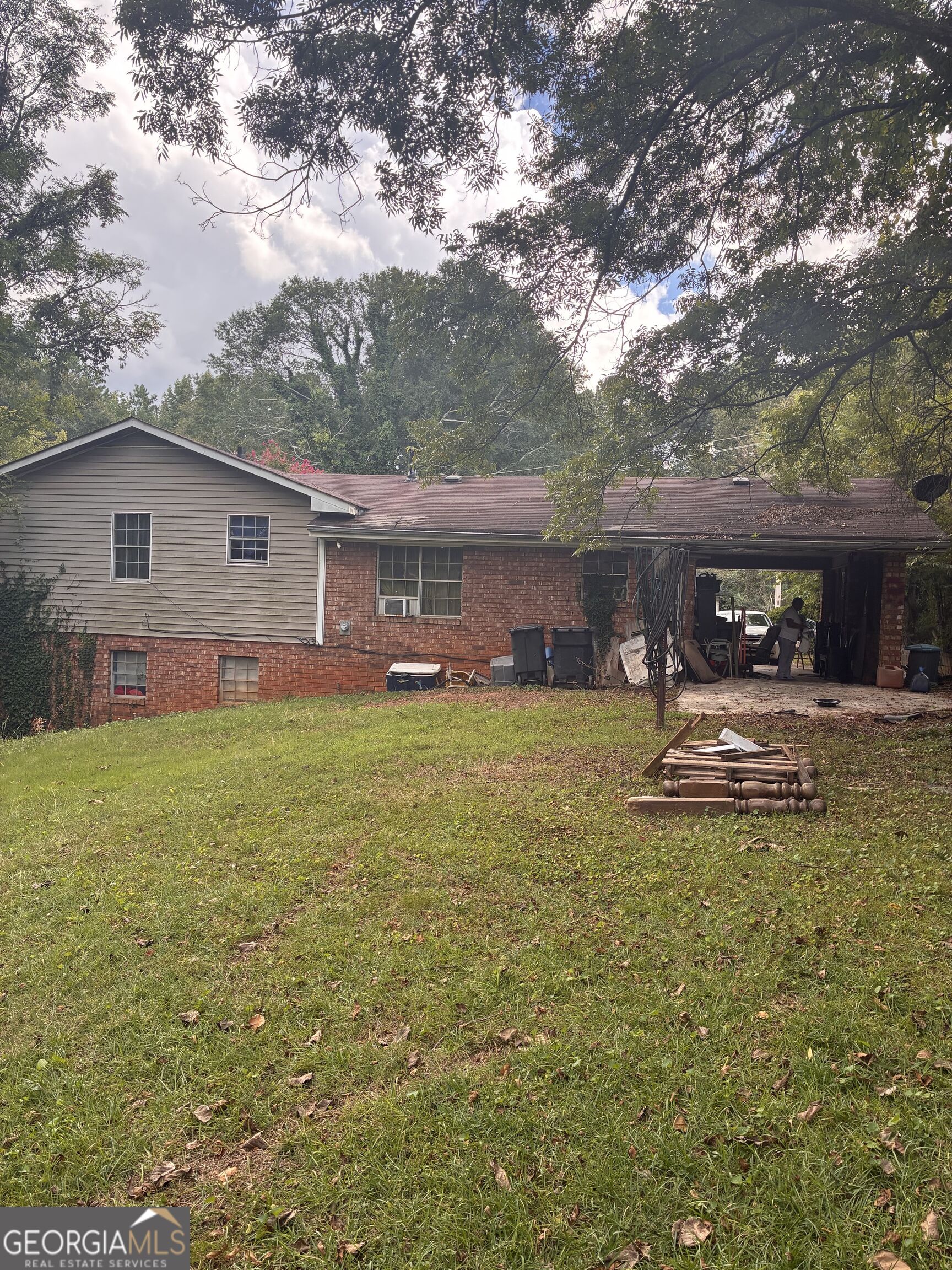 1207 Bell Avenue Property Photo 2