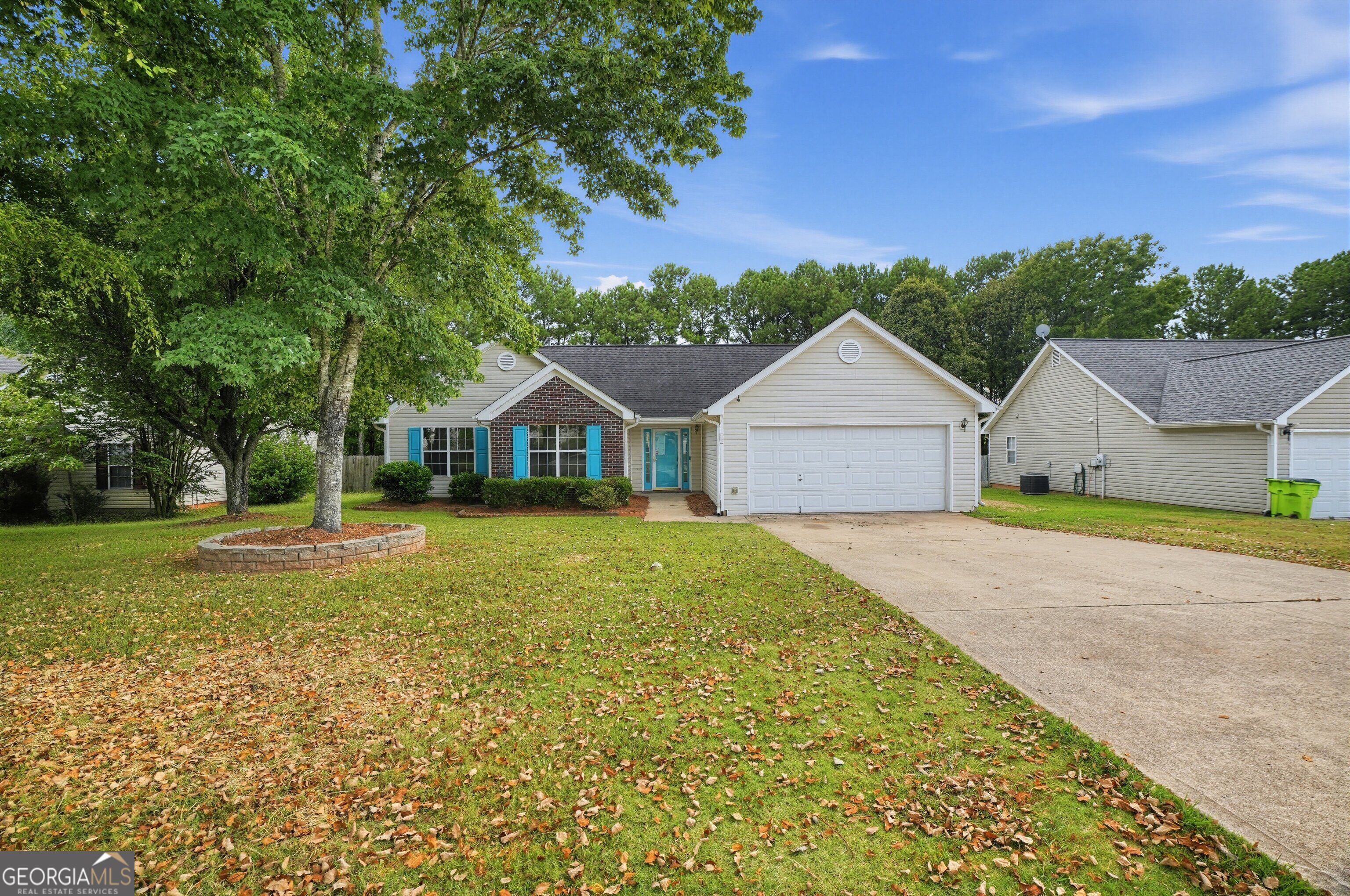 116 Goldleaf Drive Property Photo 2