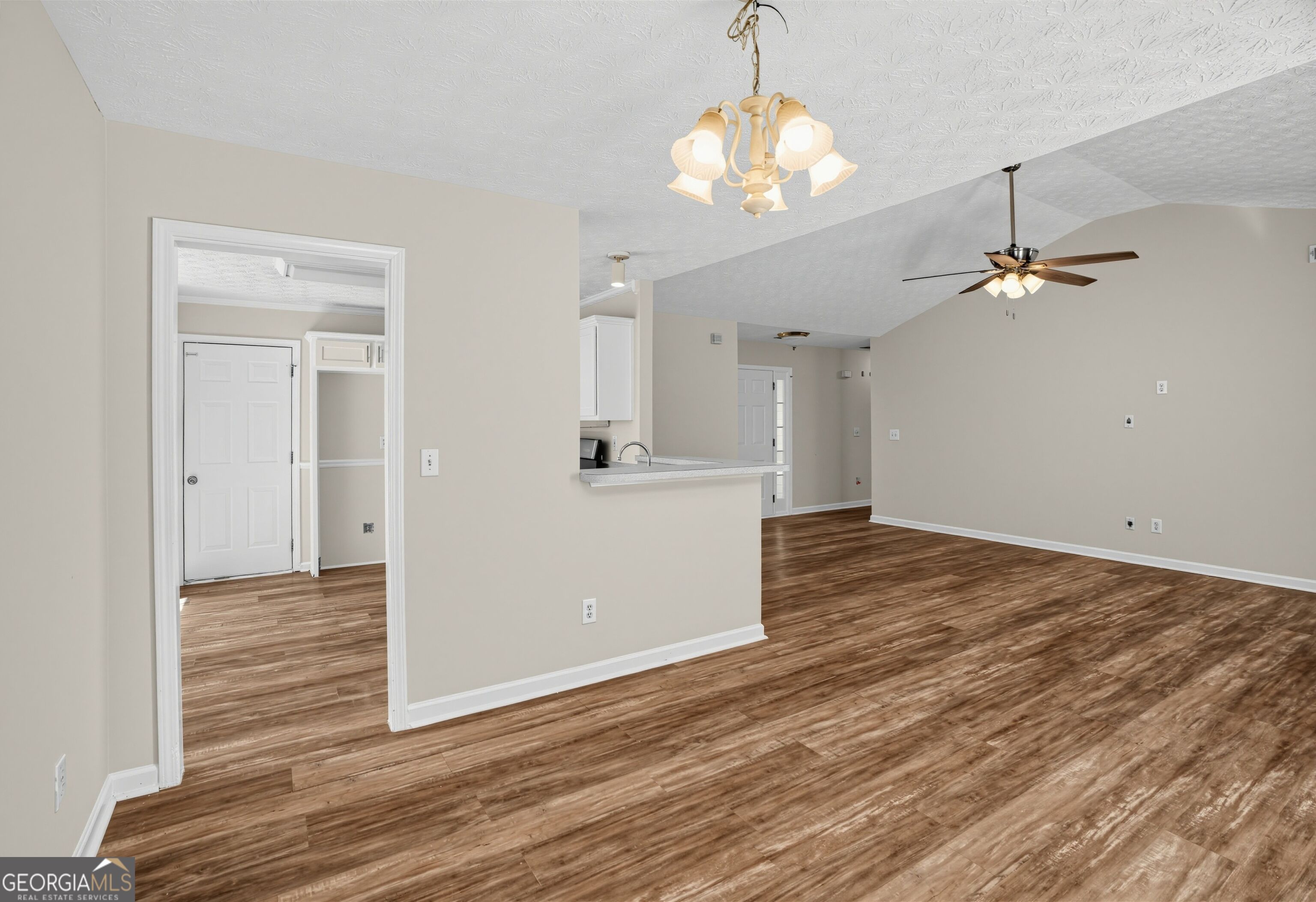 116 Goldleaf Drive Property Photo 4