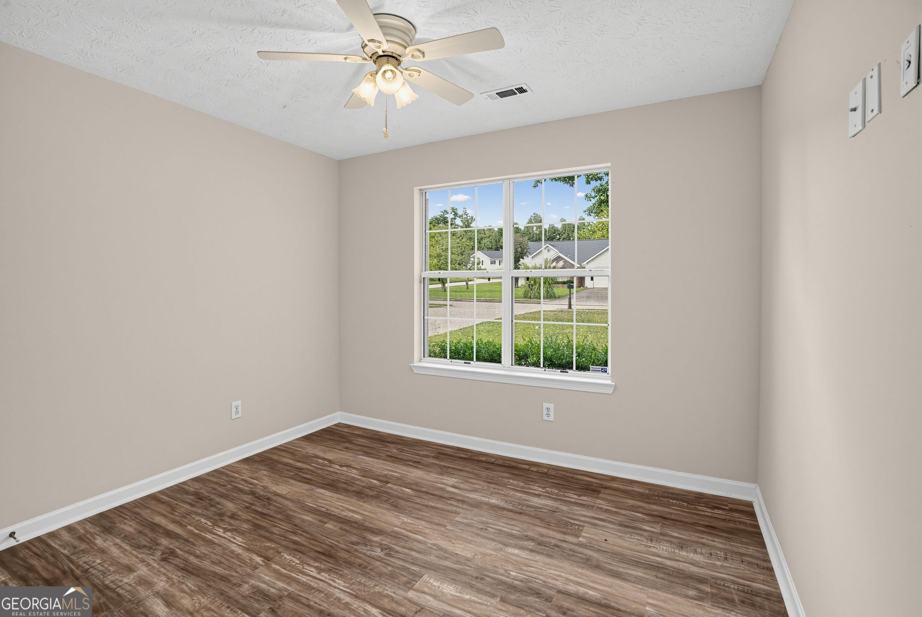 116 Goldleaf Drive Property Photo 17