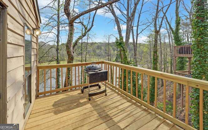 390 Colony Cove Property Photo 10