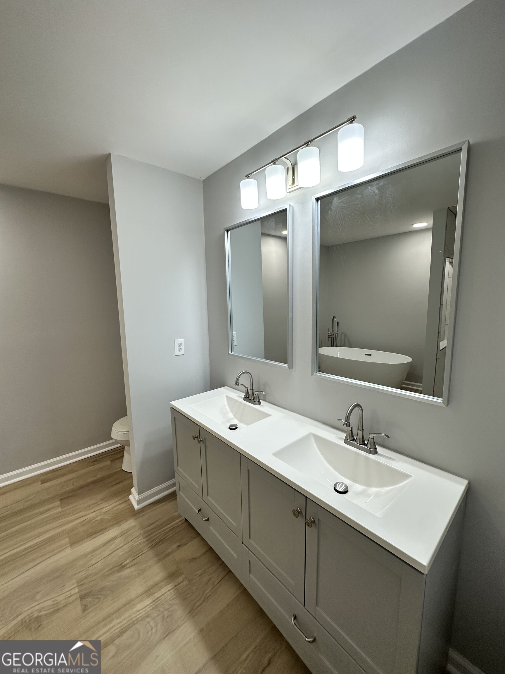 390 Colony Cove Property Photo 24