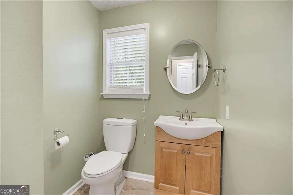 415 Willow Lane Property Photo 12