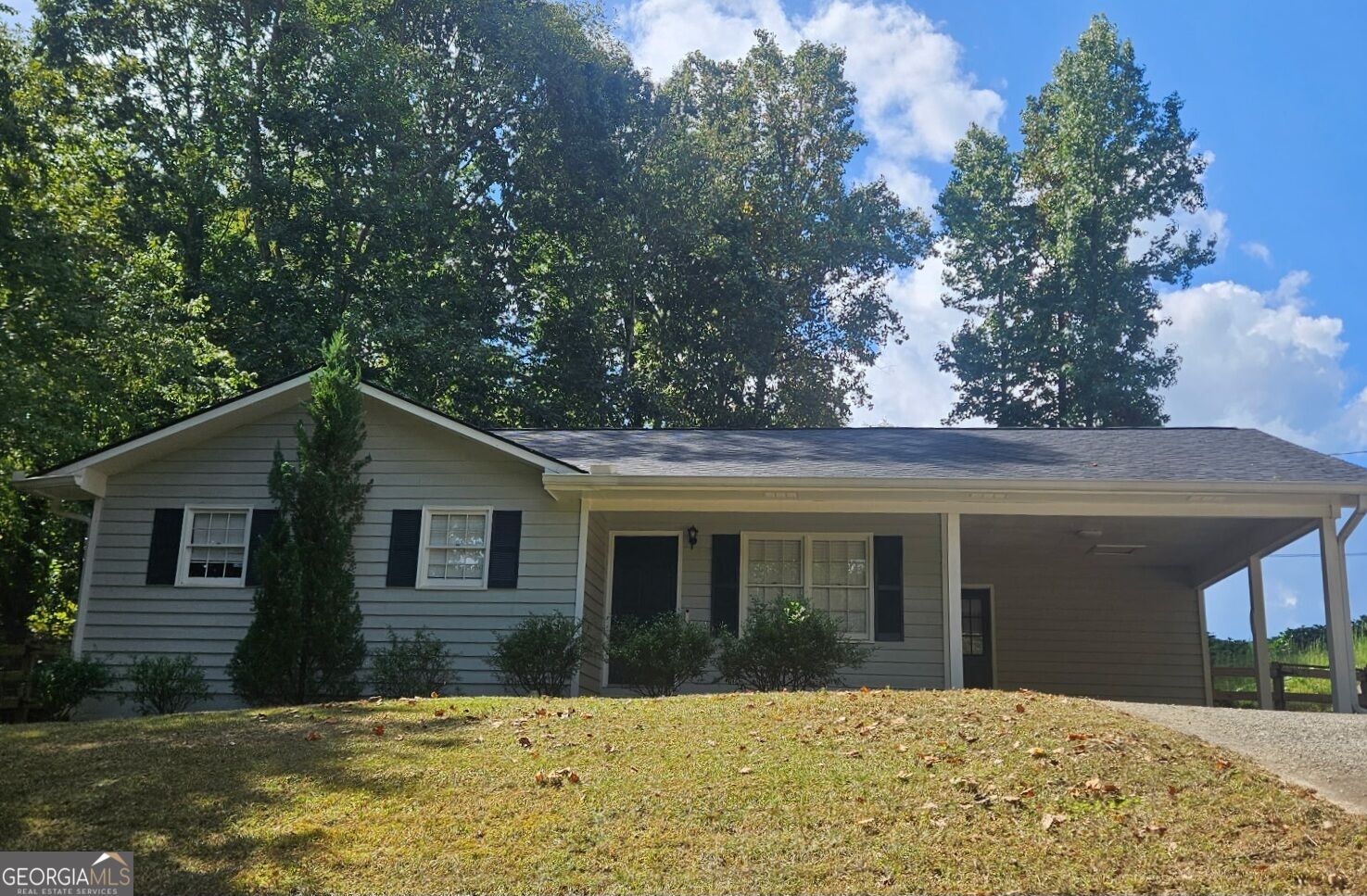 745 Pioneer Road Property Photo 1