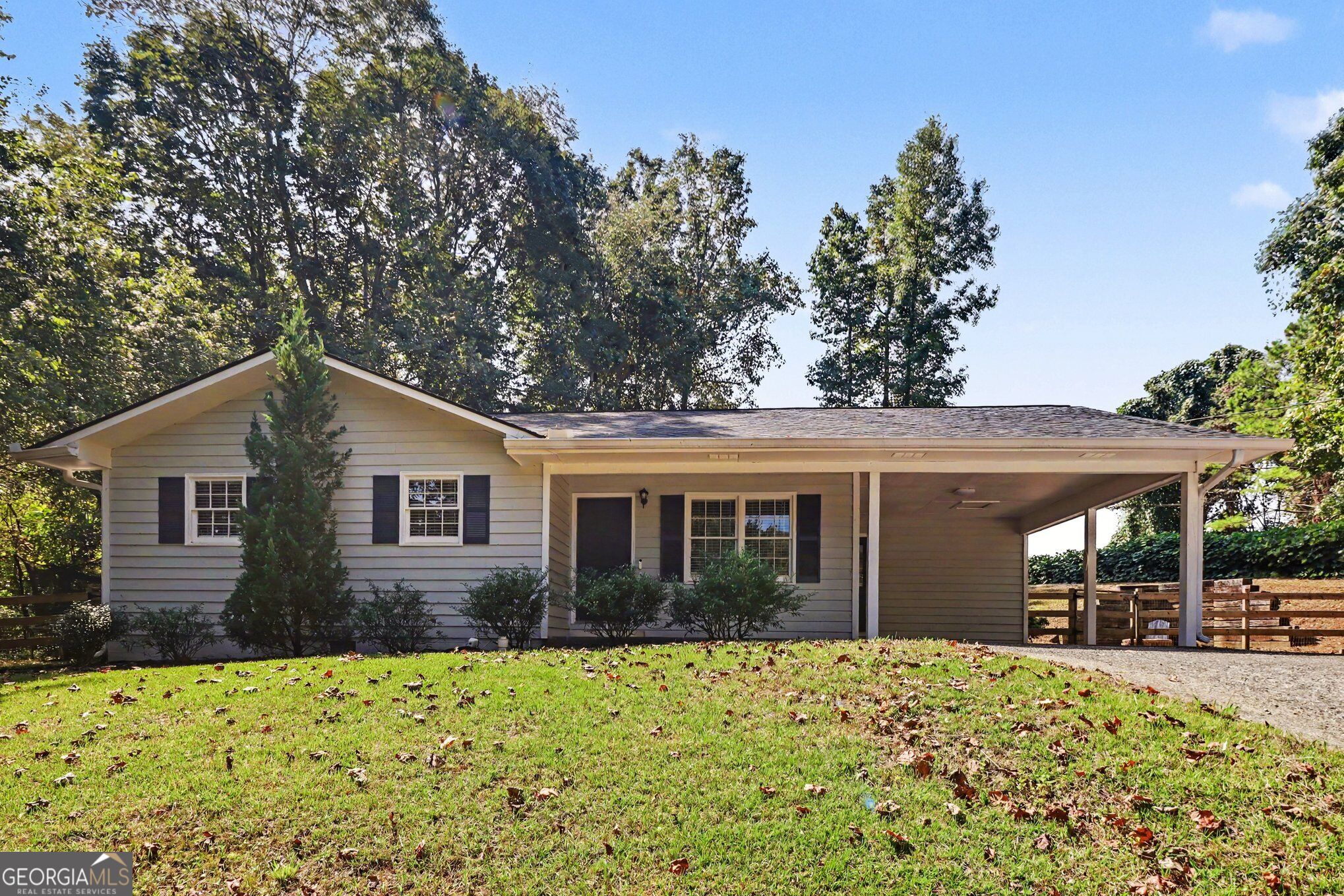 745 Pioneer Road Property Photo 1