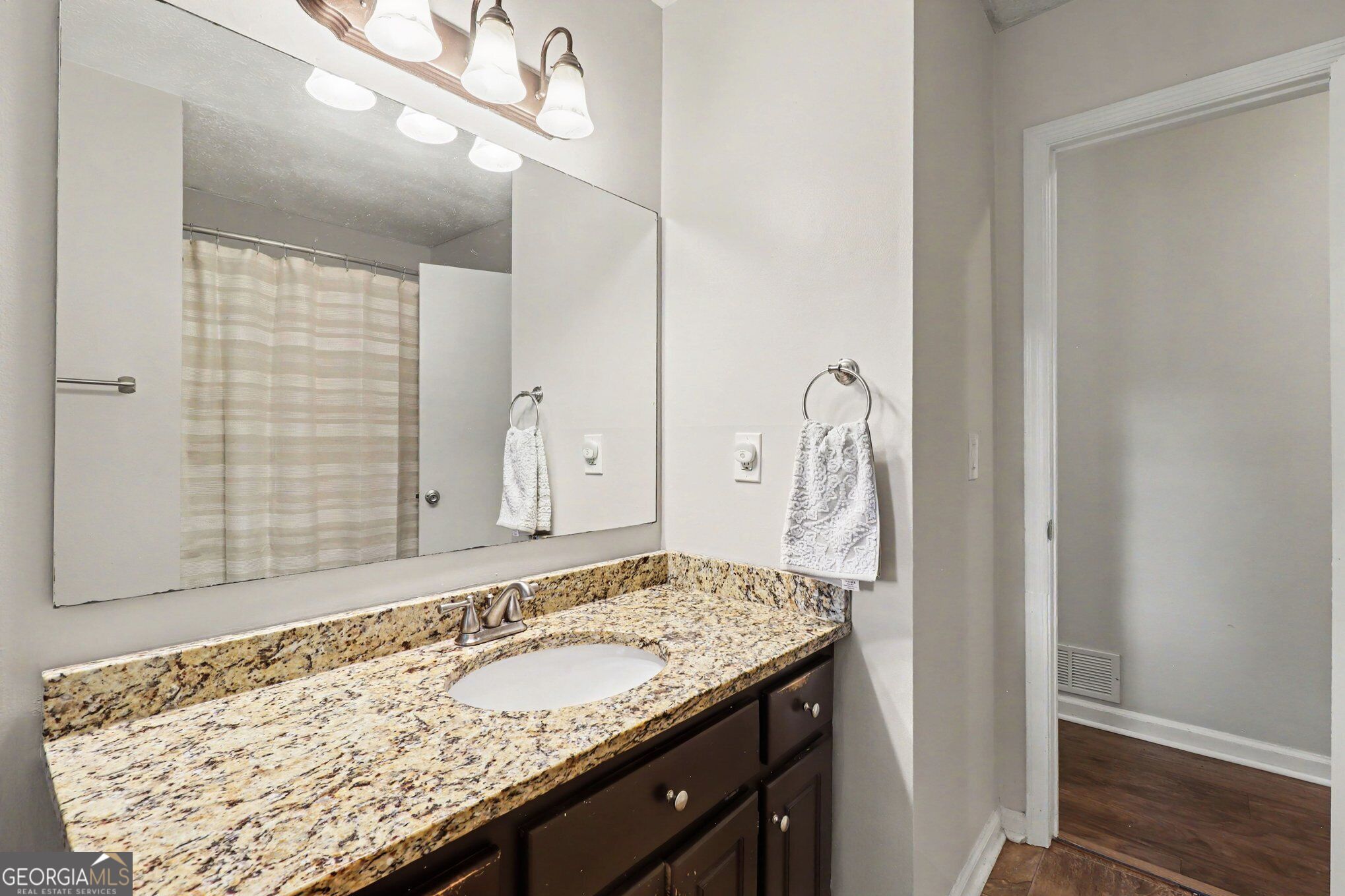 745 Pioneer Road Property Photo 21