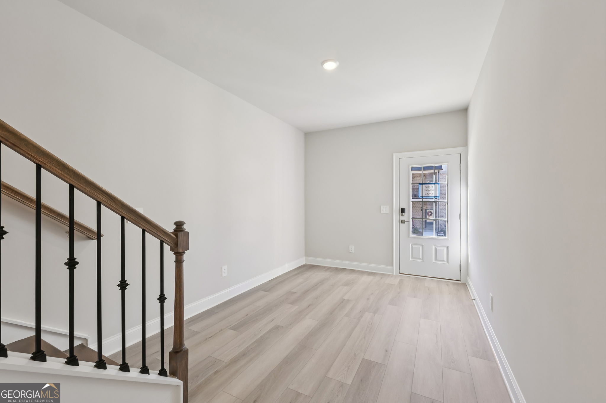 427 Elise Way Property Photo 8