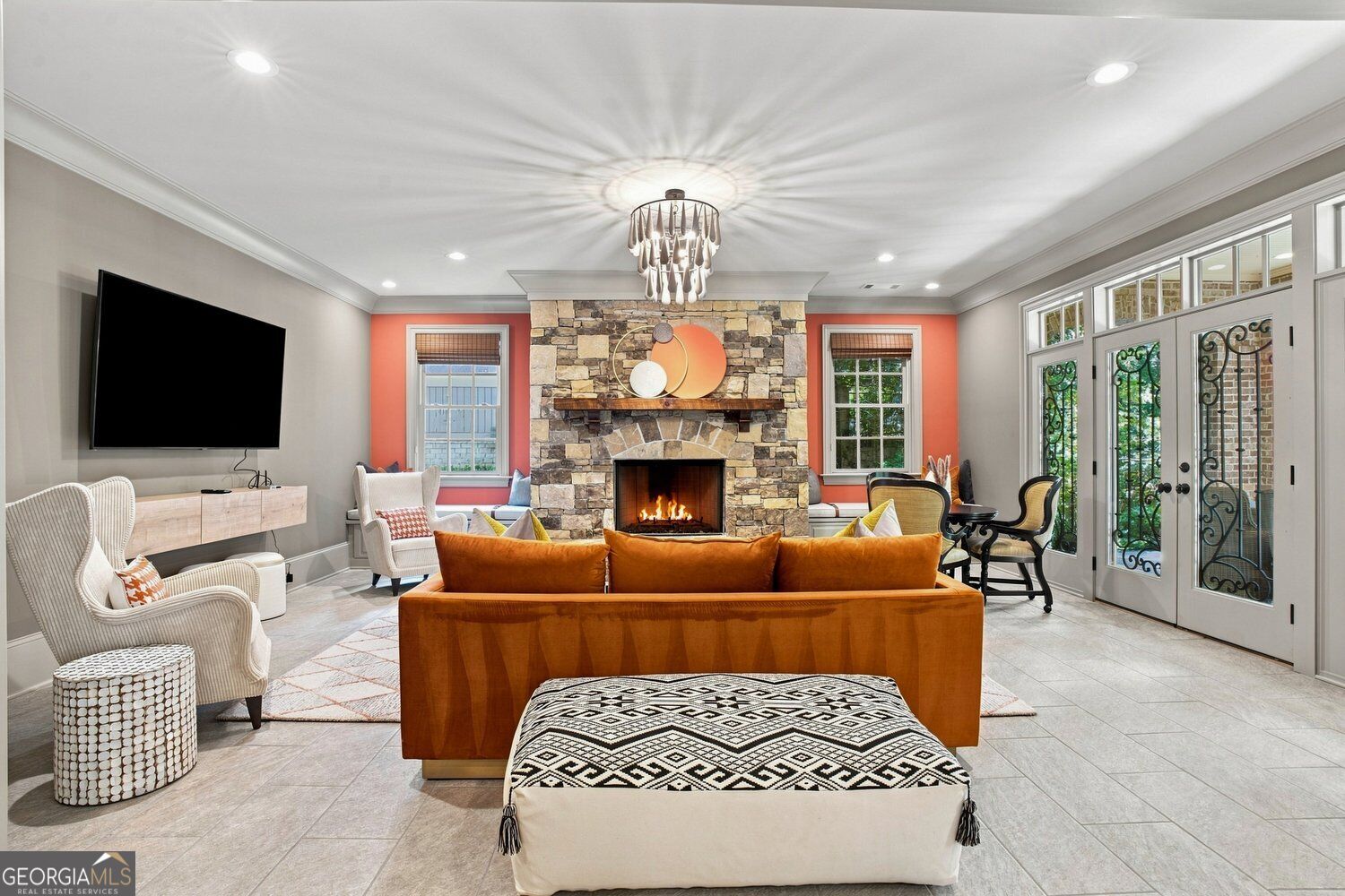 1530 Soaring Hawk Point Se Property Photo 27