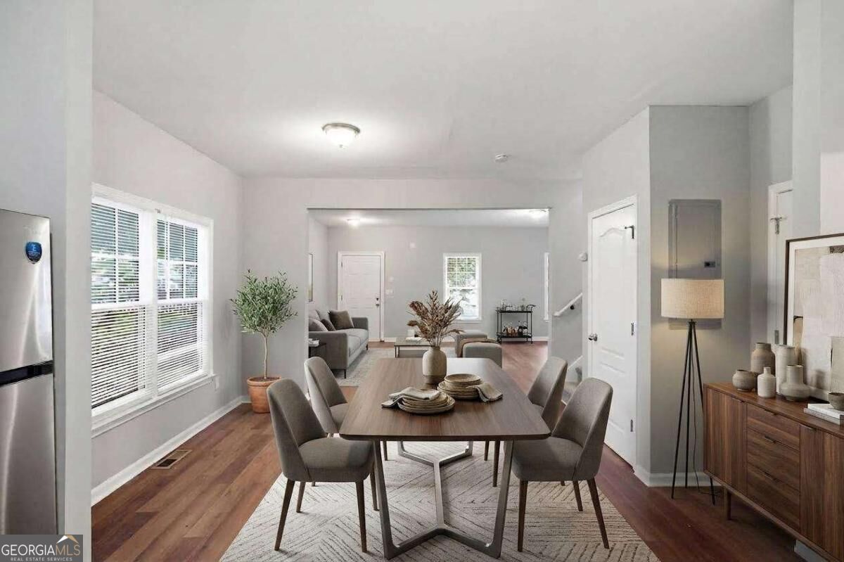 142 Lawton Street Sw Property Photo 3