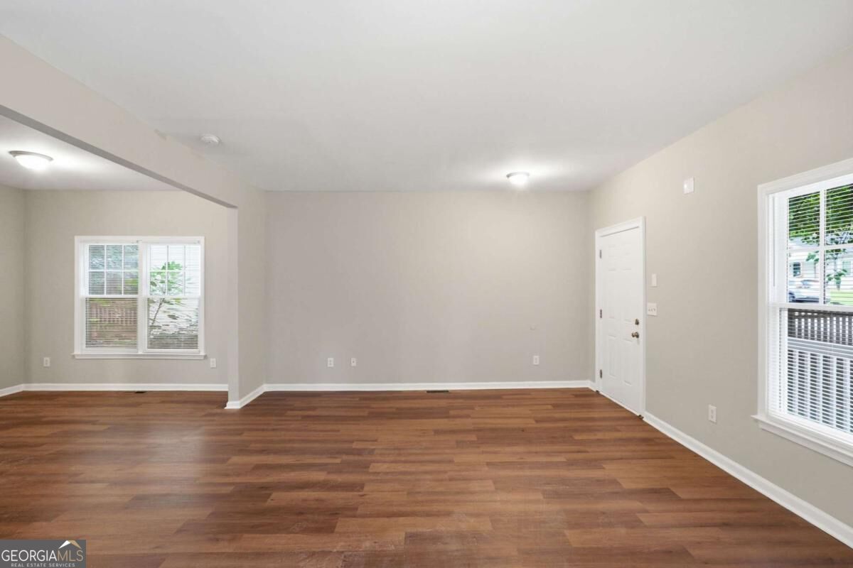 142 Lawton Street Sw Property Photo 8