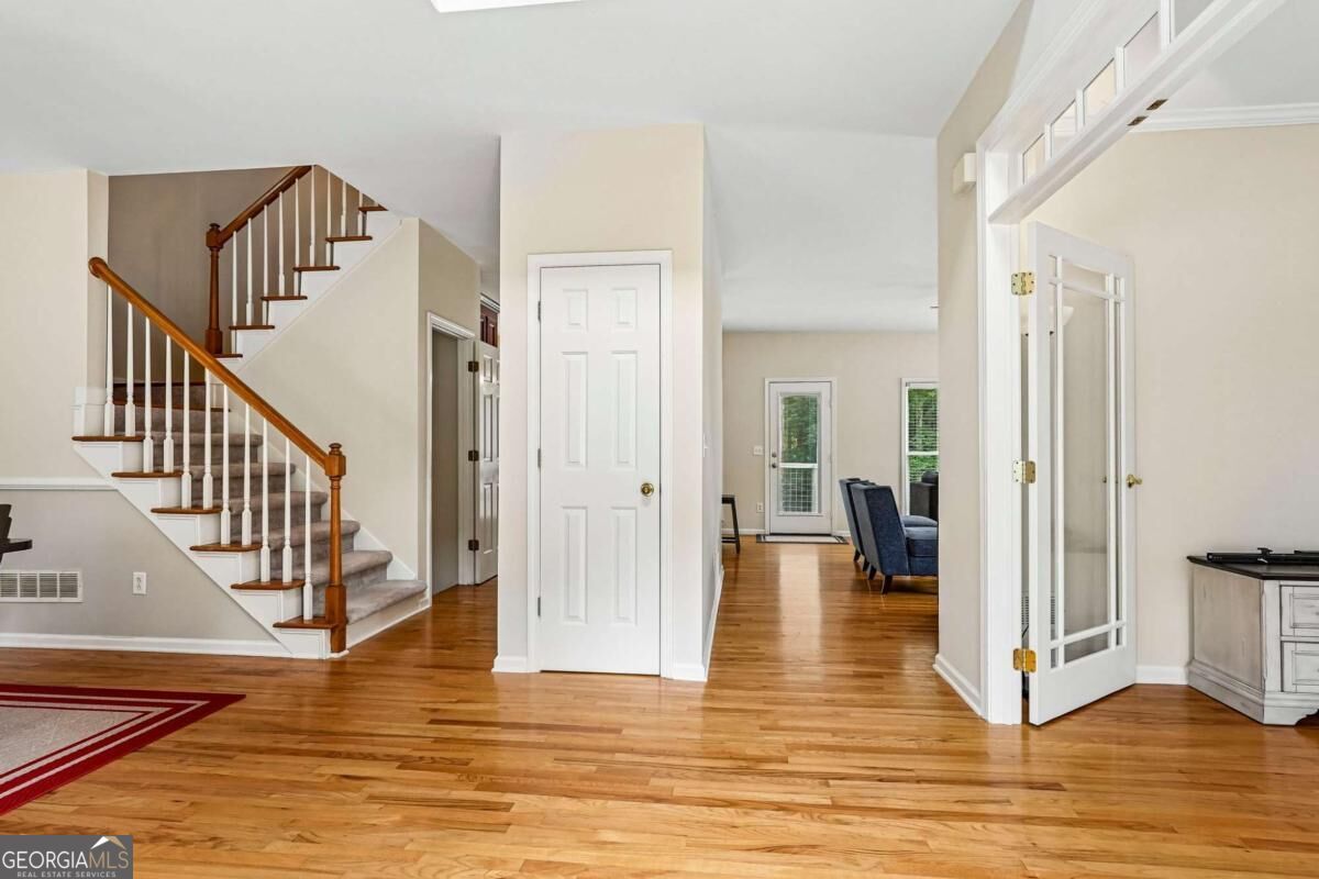 2125 Melrose Trace Property Photo 4
