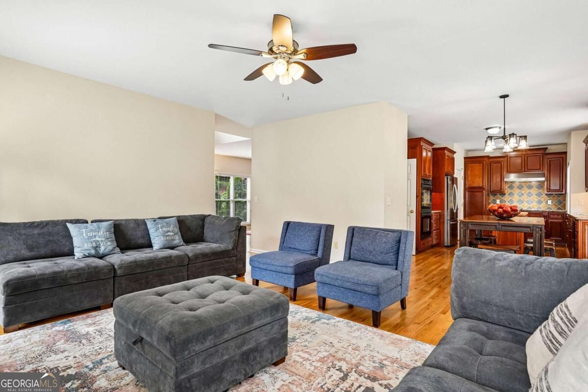 2125 Melrose Trace Property Photo 14