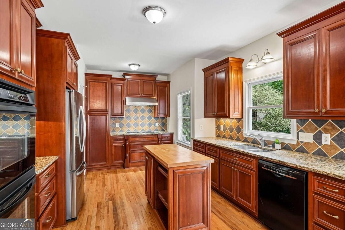 2125 Melrose Trace Property Photo 16