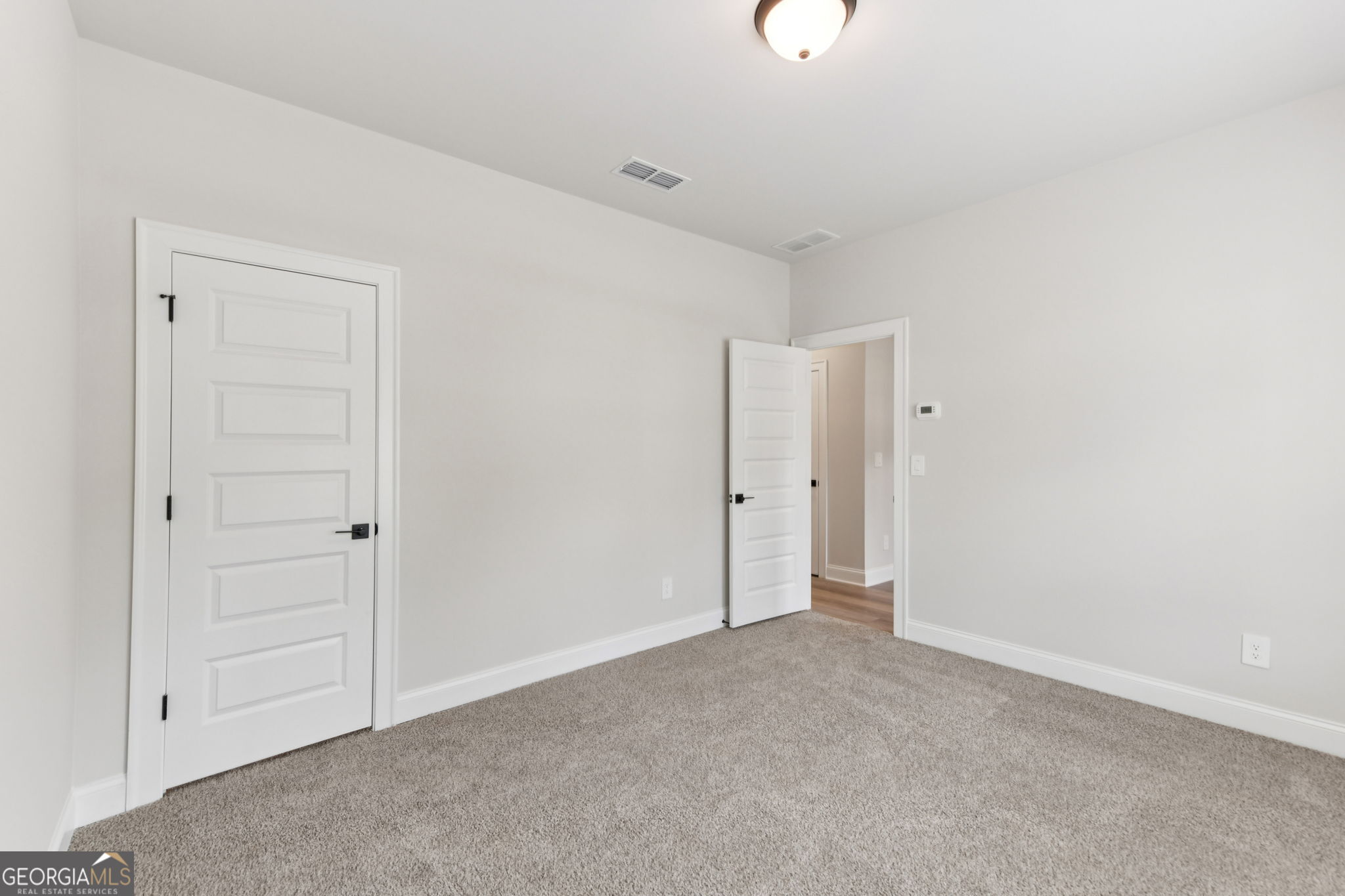 433 Elise Way Property Photo 6