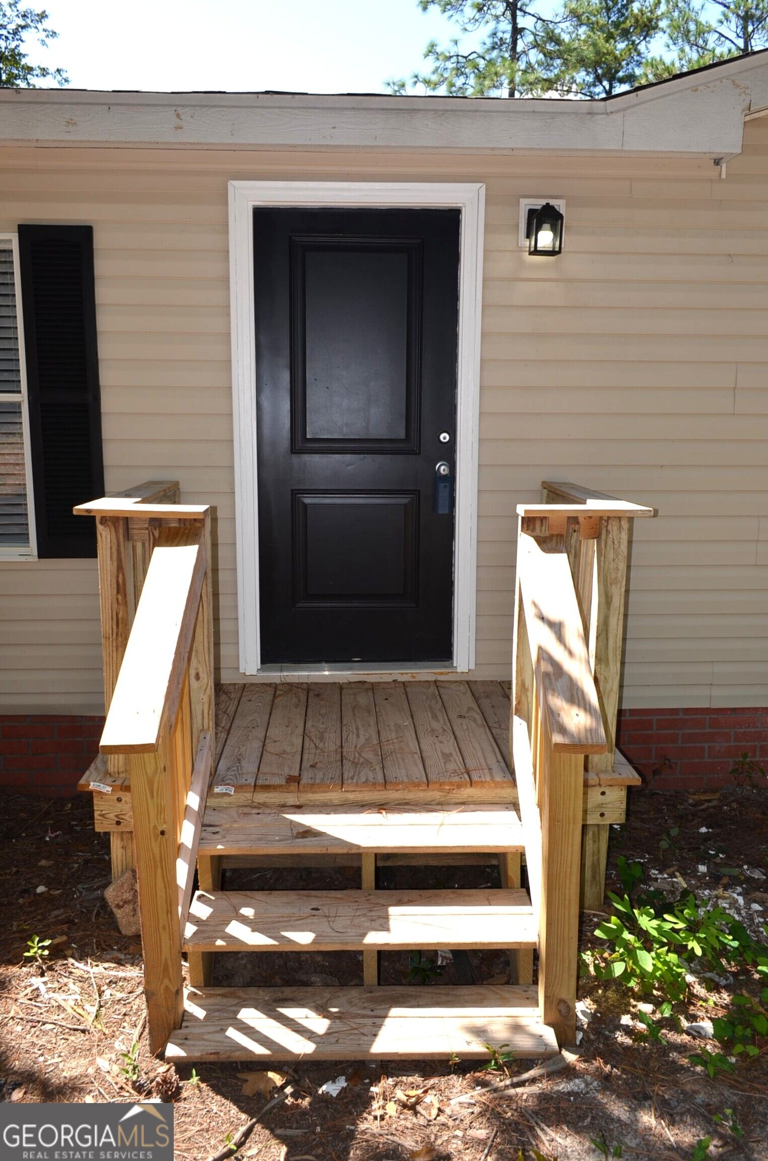 572 Atkinson Road Property Photo 2