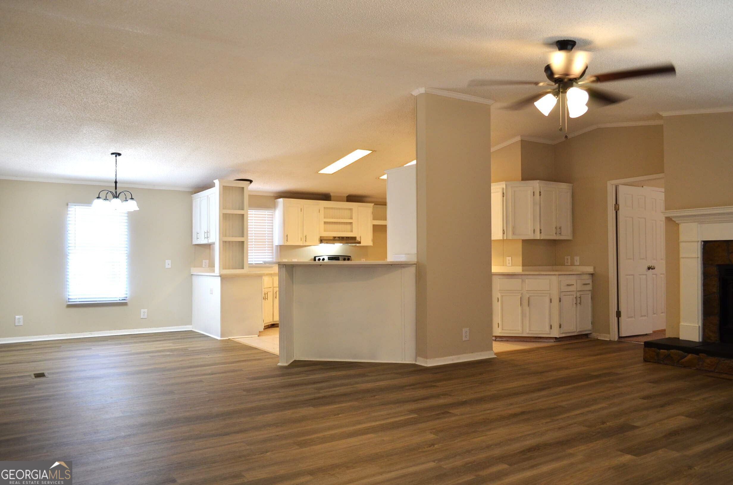572 Atkinson Road Property Photo 3