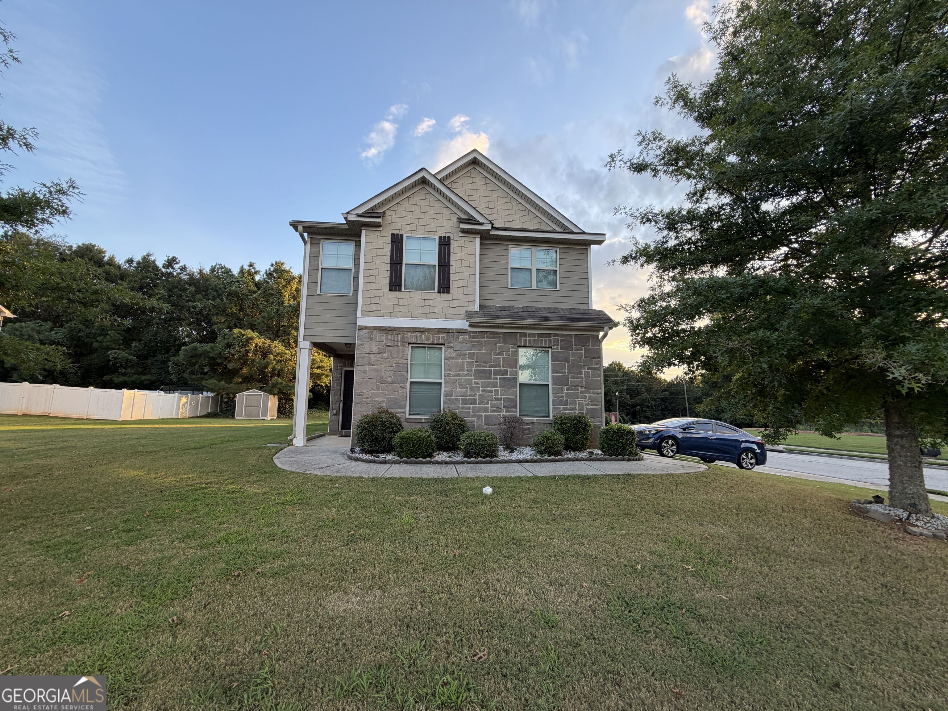 10 Oakwood Drive Property Photo 1