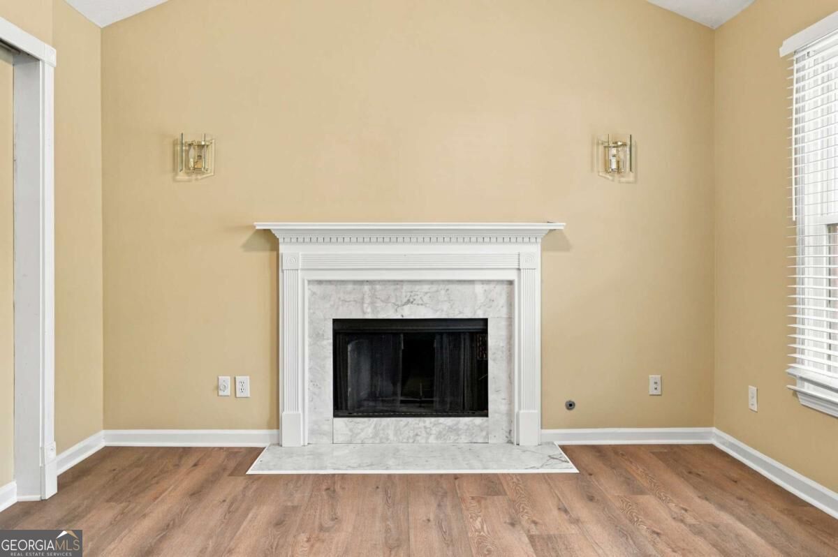 115 Aztec Way Se Property Photo 6