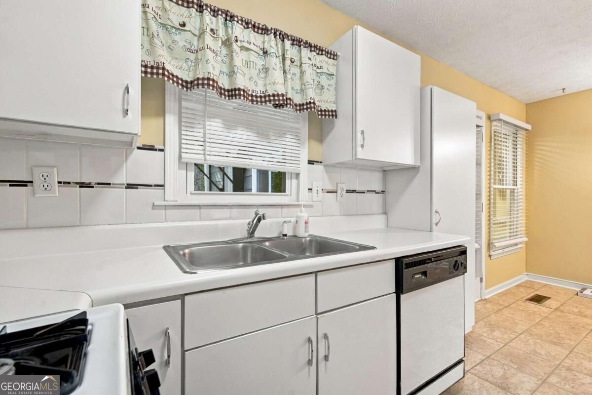 115 Aztec Way Se Property Photo 13
