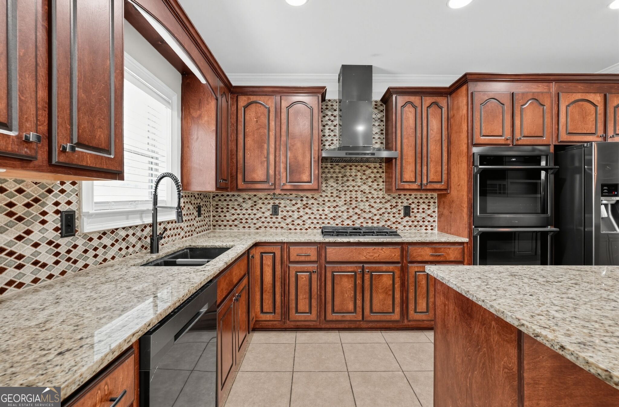 180 Providence Parkway Property Photo 8