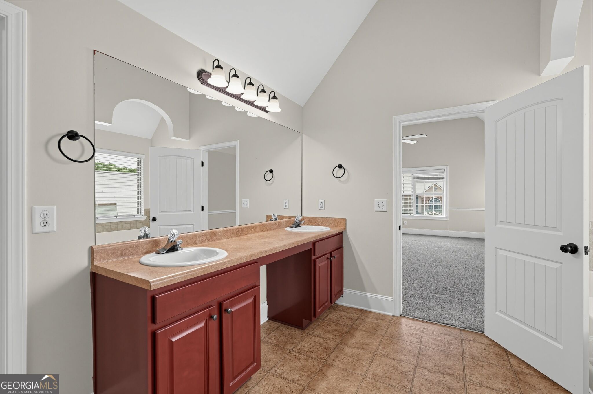 180 Providence Parkway Property Photo 28