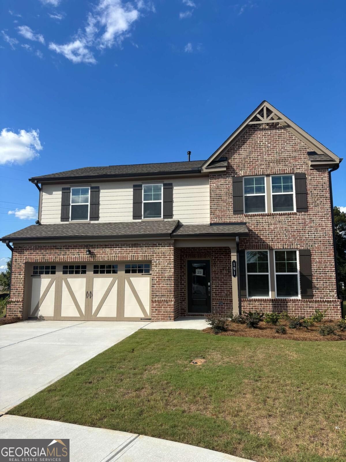 191 Hal Court Property Photo 1
