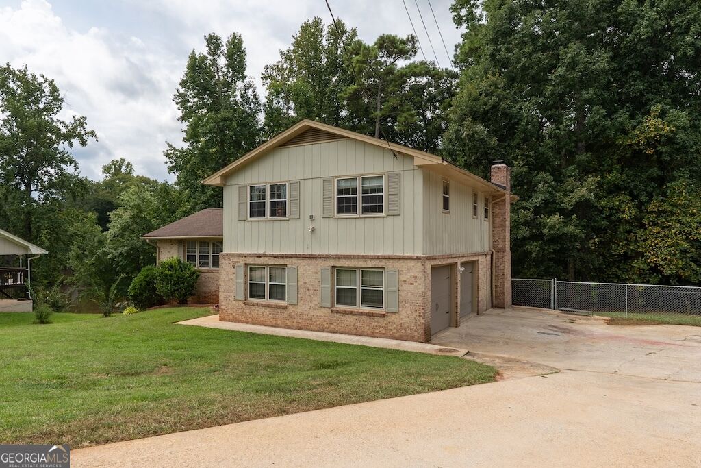 539 Fond Du Lac Drive Property Photo 2