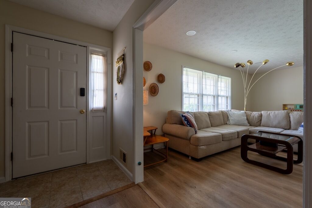 539 Fond Du Lac Drive Property Photo 9