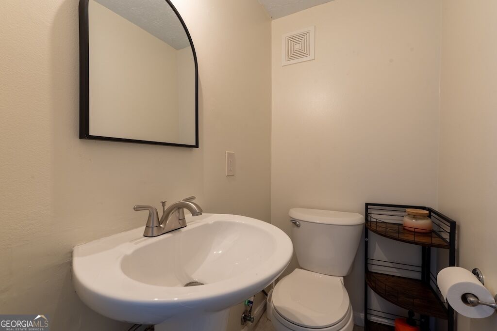 539 Fond Du Lac Drive Property Photo 15