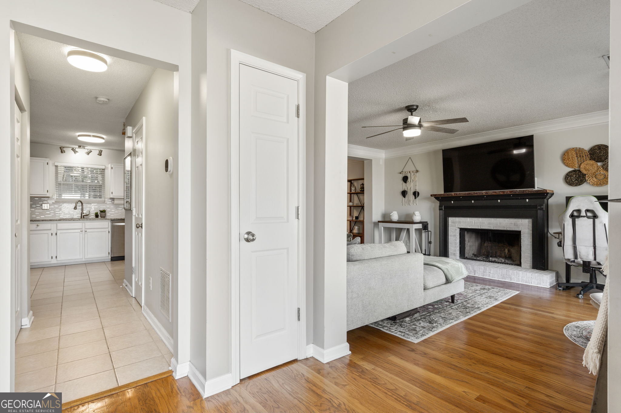 4466 High Gate Court Nw Property Photo 5