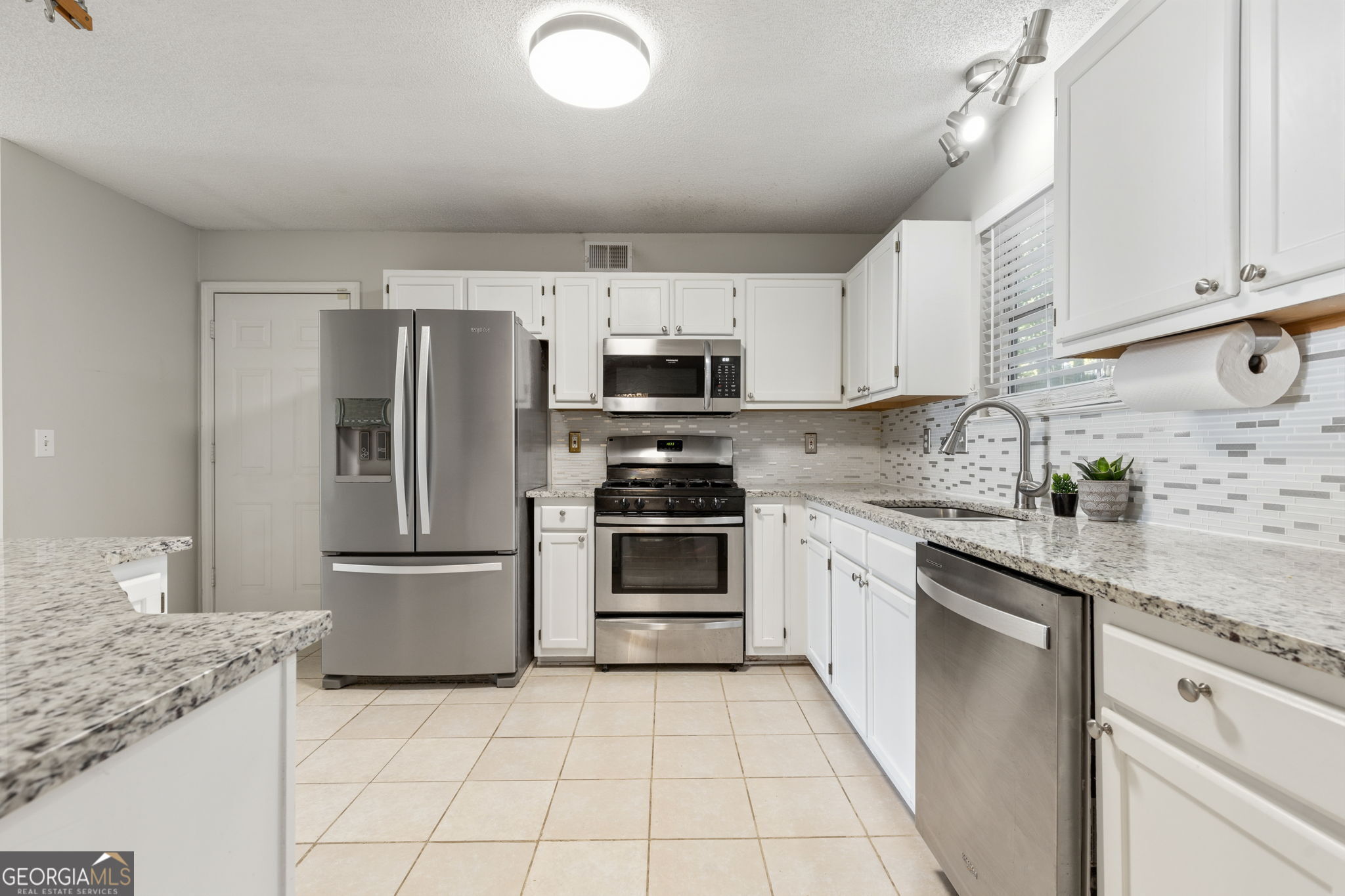 4466 High Gate Court Nw Property Photo 12