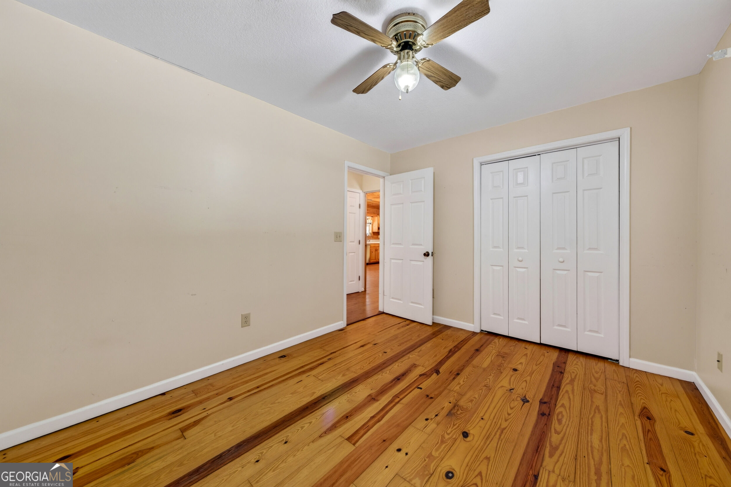 90 Amber Lane Property Photo 8