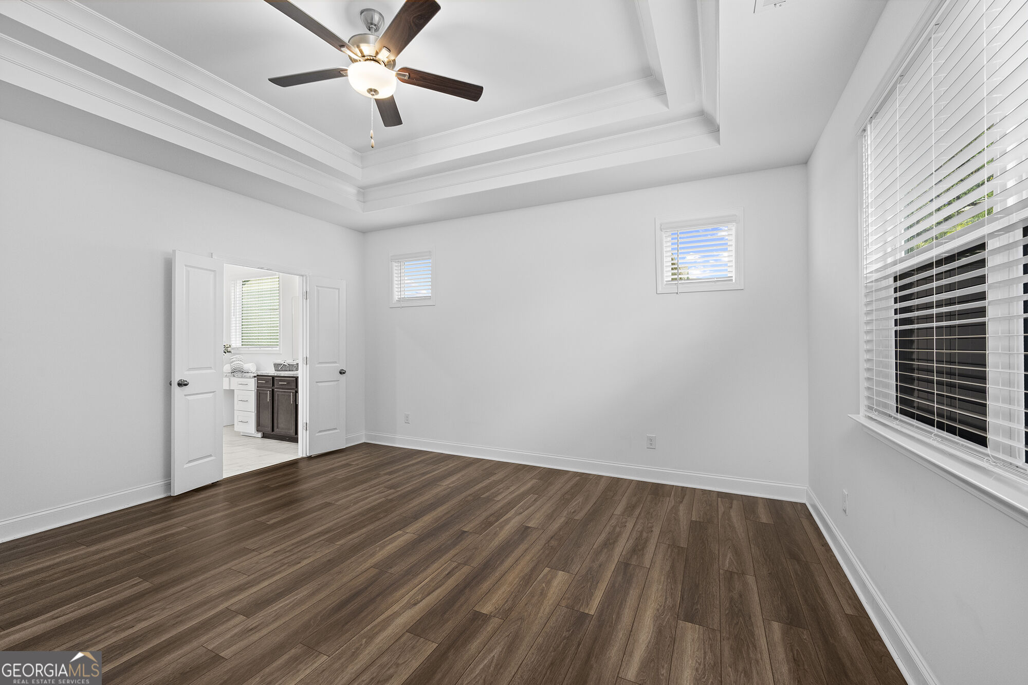 223 Hickory Bluffs Parkway Property Photo 24