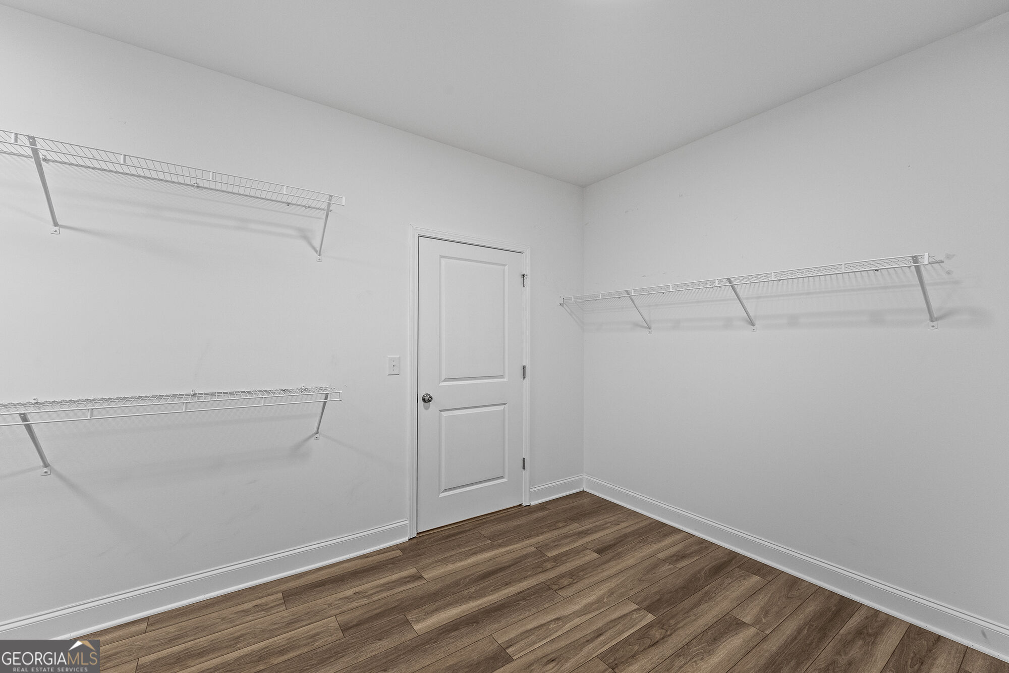 223 Hickory Bluffs Parkway Property Photo 25