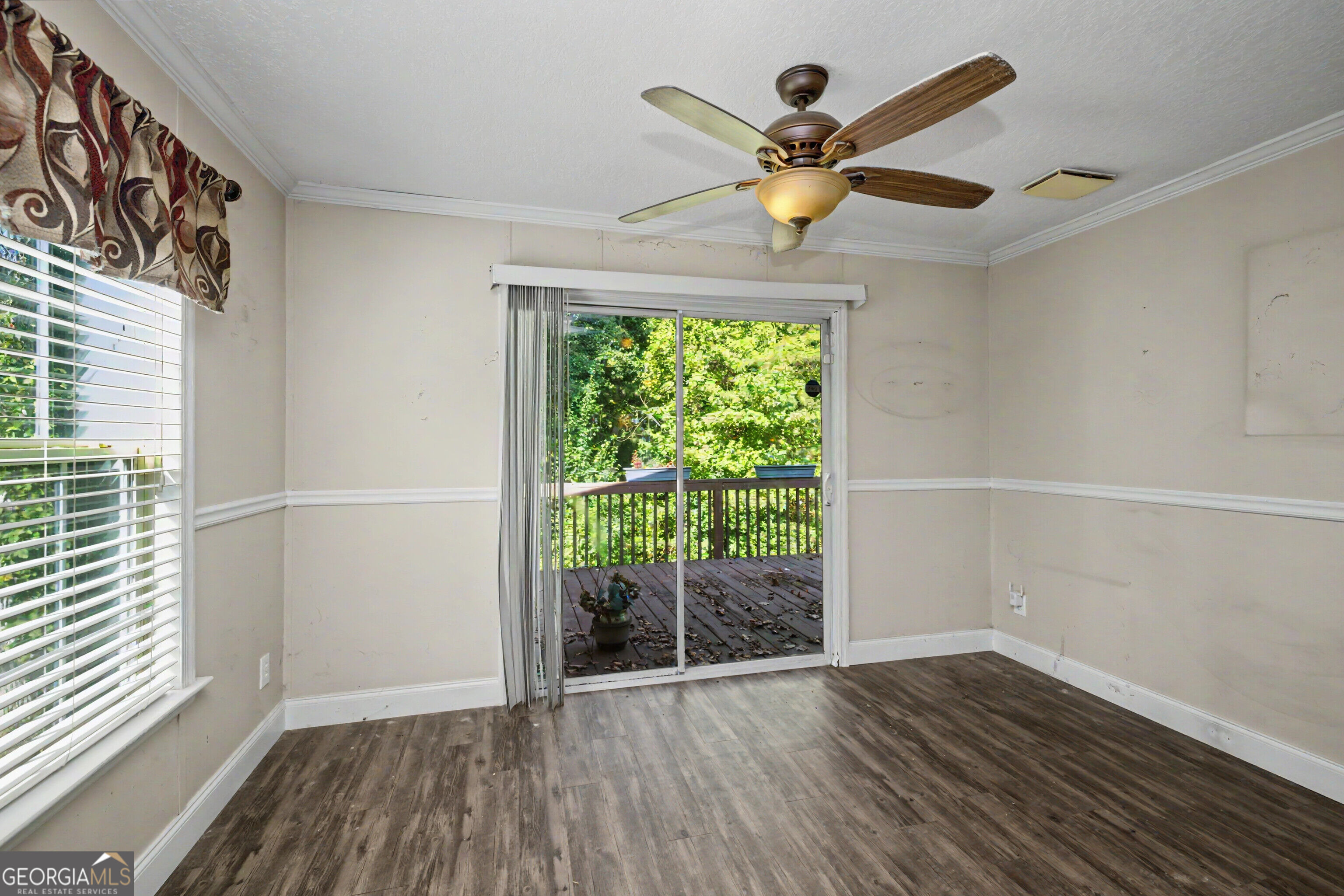 35 Redwood Circle Property Photo 15