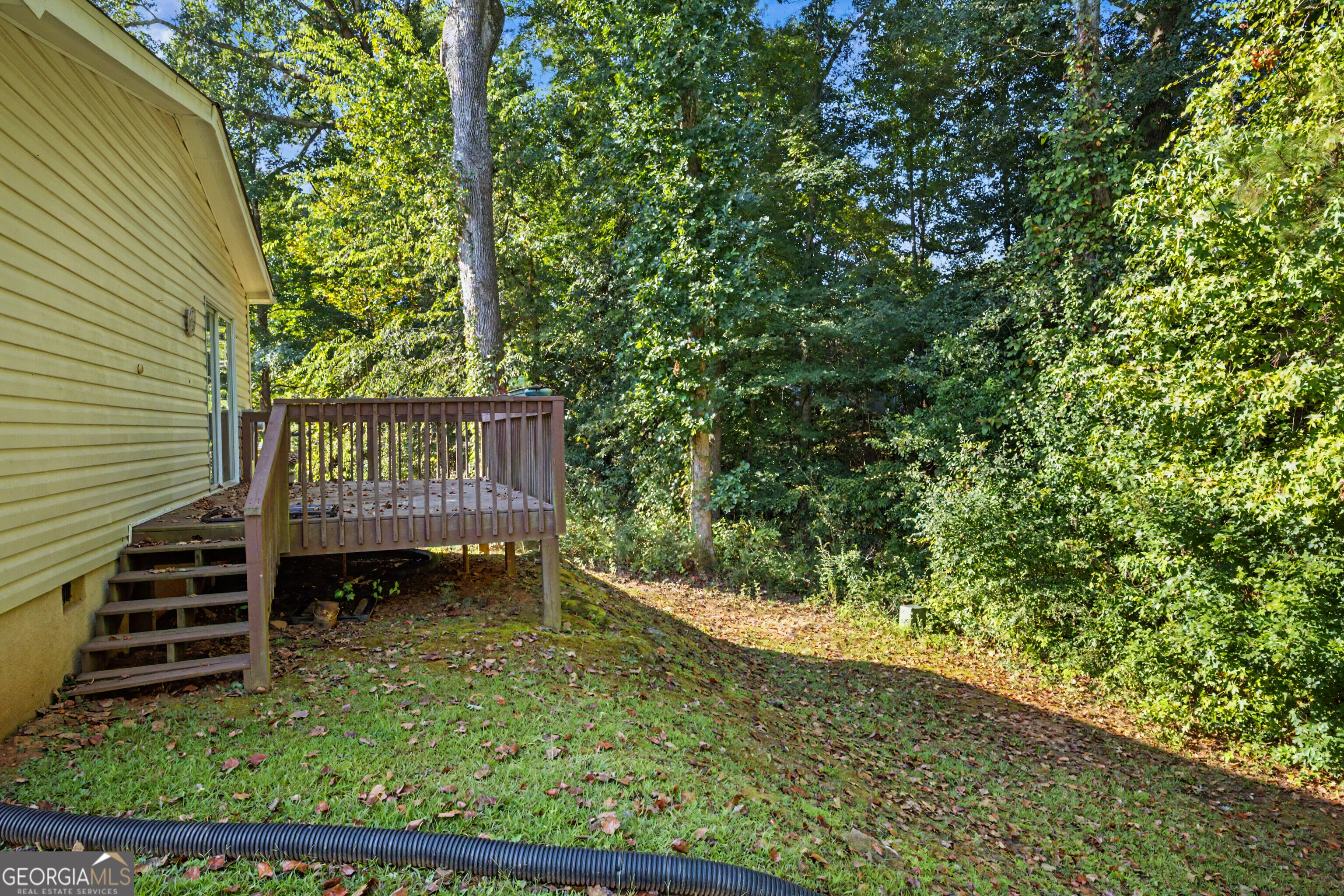 35 Redwood Circle Property Photo 22