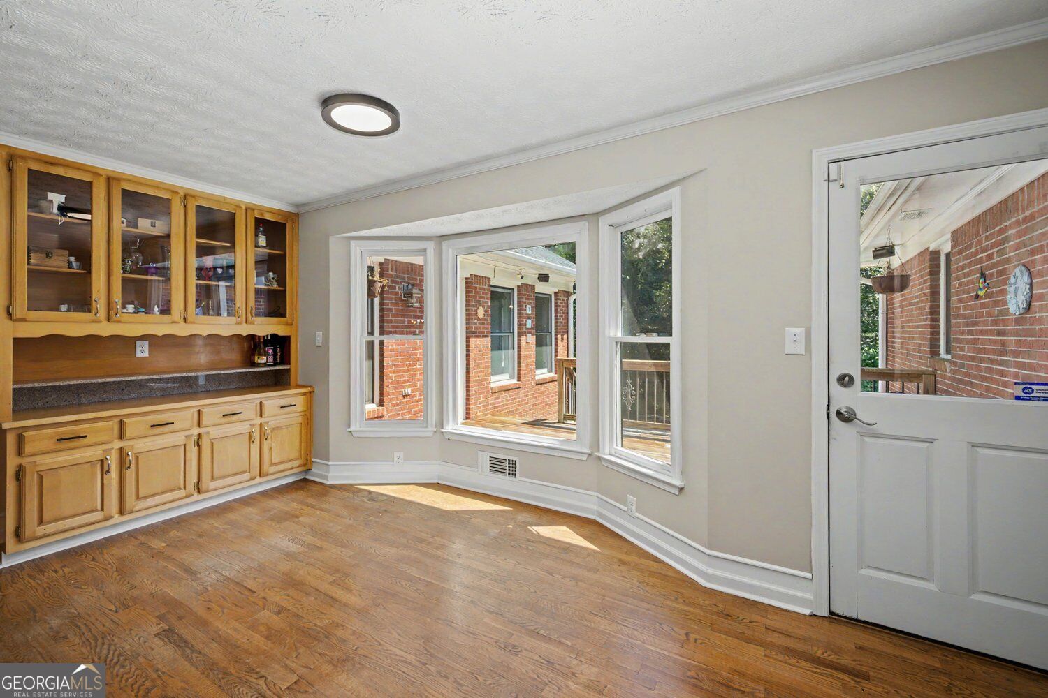 502 Wedgepark Drive Property Photo 14