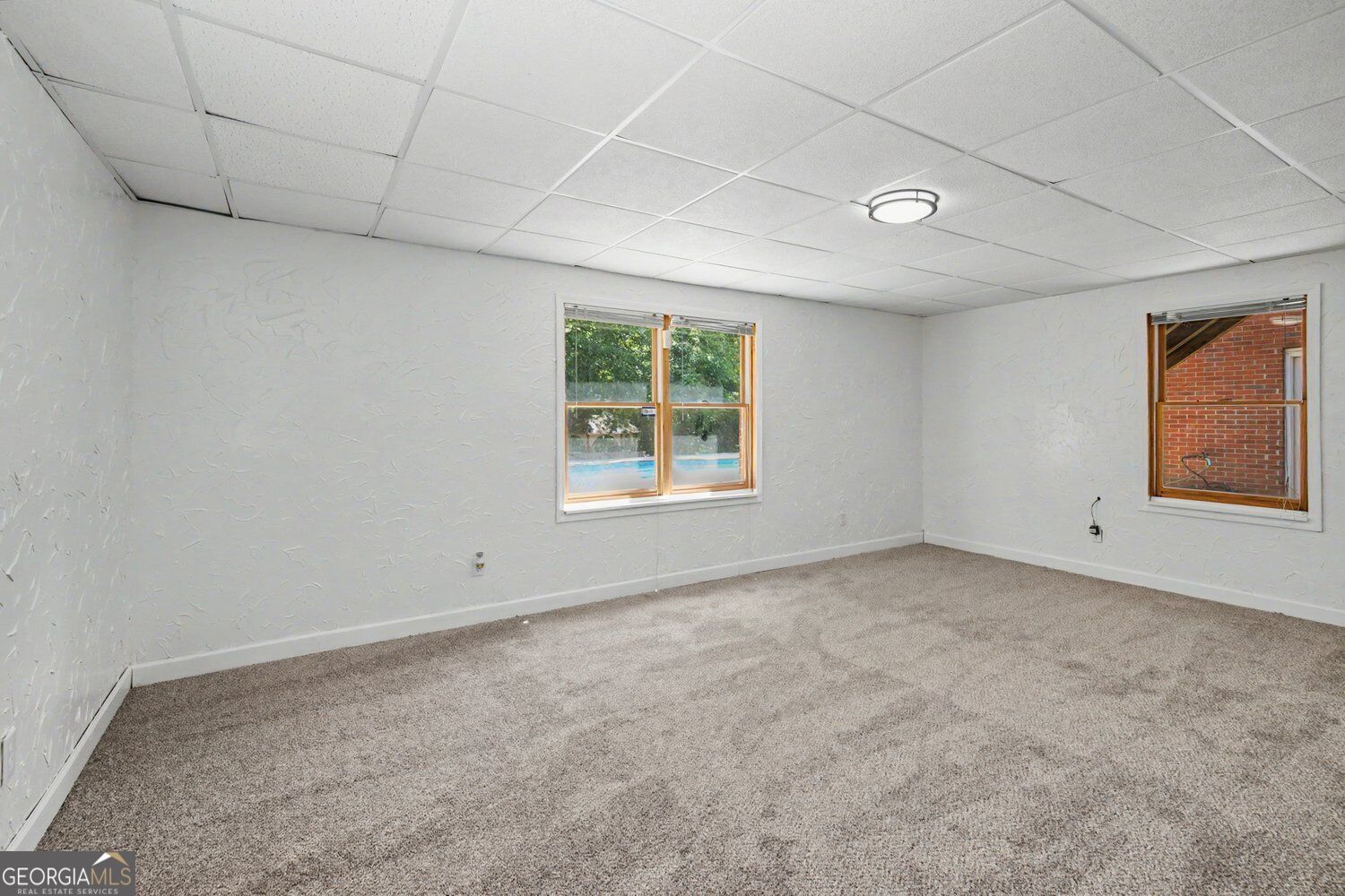 502 Wedgepark Drive Property Photo 32